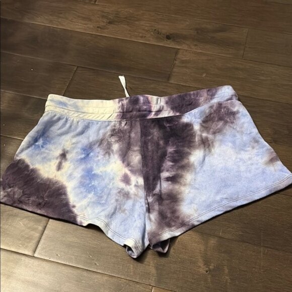 Bluenotes lounge Tie-Dye Tank and Shorts Setsize XL - Picture 7 of 7